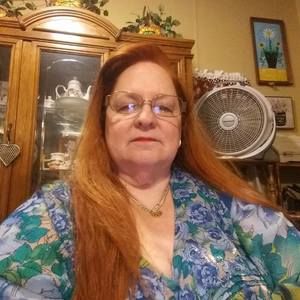 Meet your Posher, Vicky sue